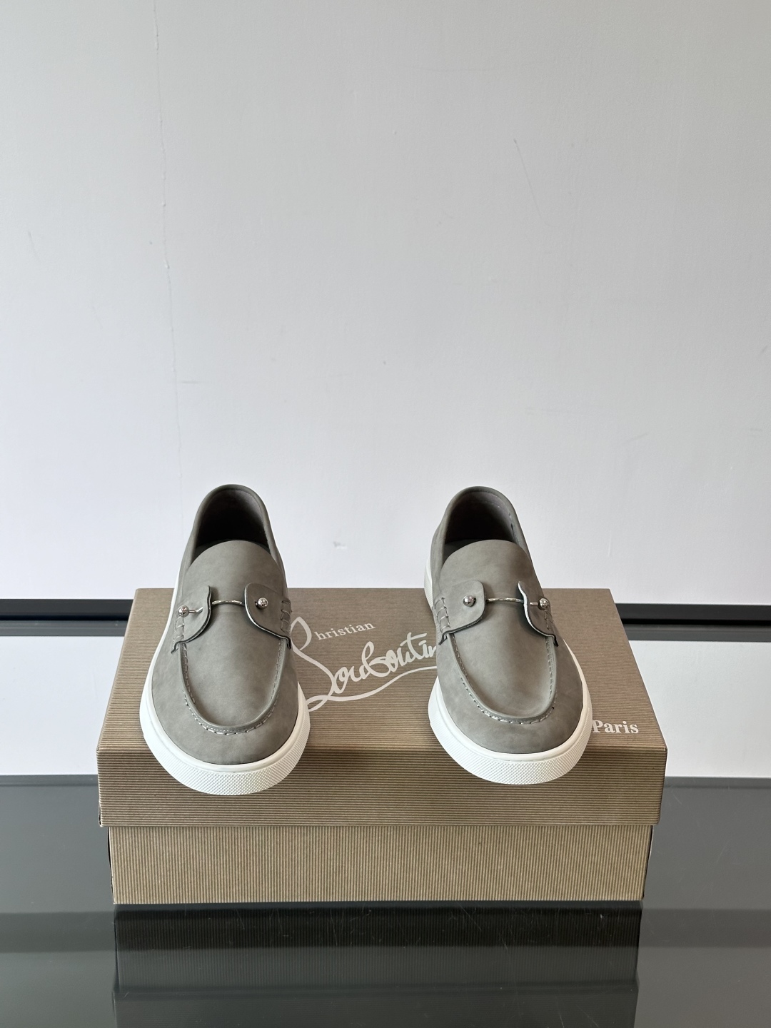 CL 黑色一脚蹬 男士老钱风休闲鞋Christian Louboutin 休闲鞋👟！这双老钱风一脚蹬 脚