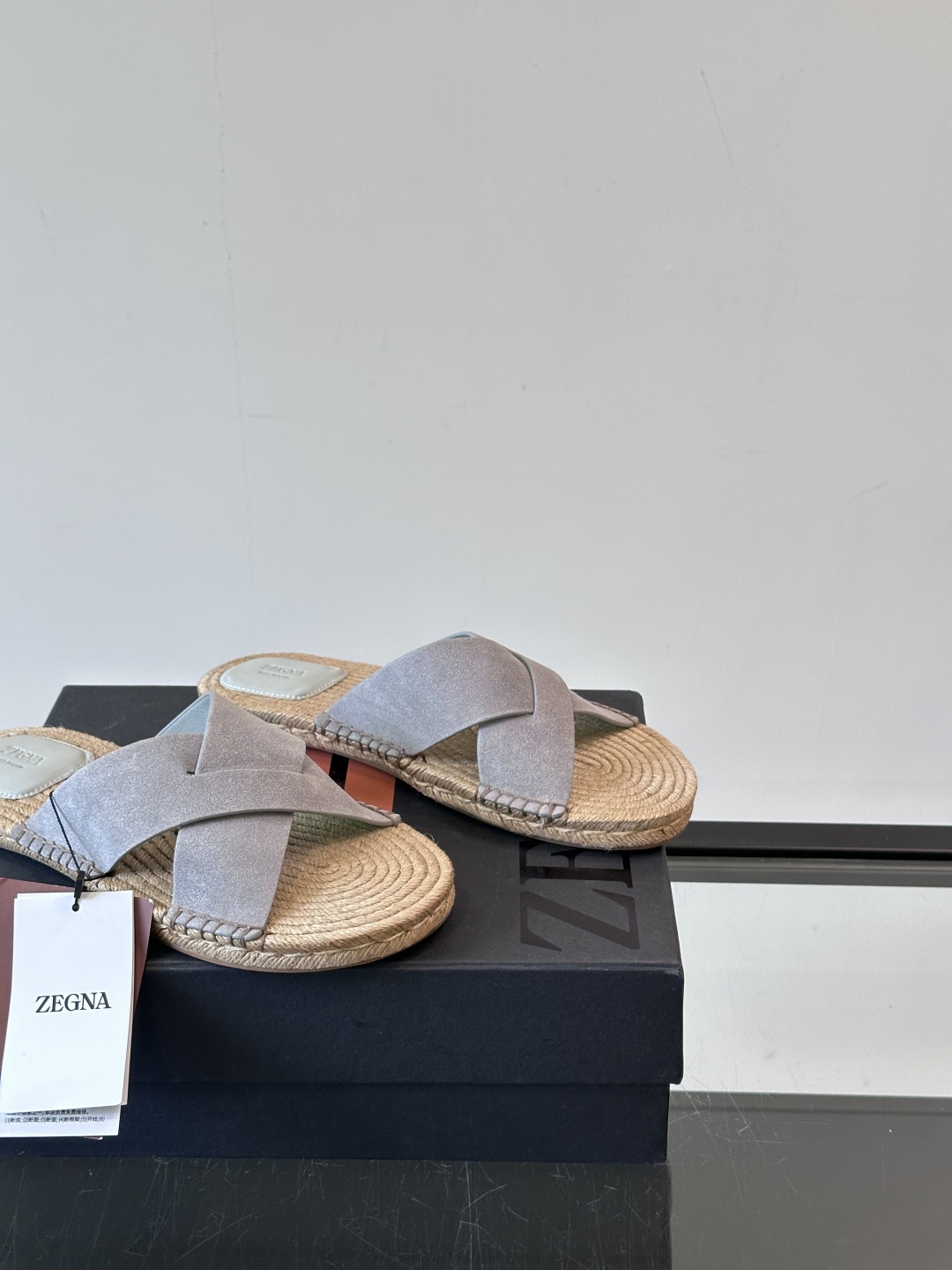 Ermenegildo Zegna/杰尼亚真皮草编男式凉鞋，官网同步首发，鞋子采用全进口全牛皮面，鞋垫是