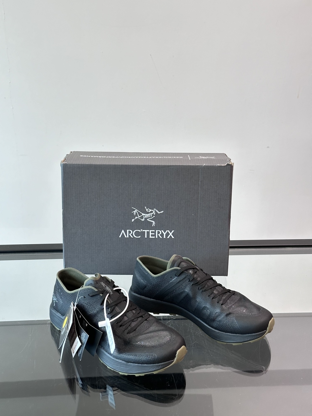 Arc’Teryx Norvan SL2 🐦超轻透气越野跑鞋 全新来袭◾️凉爽舒适、耐磨防护的TPU网布