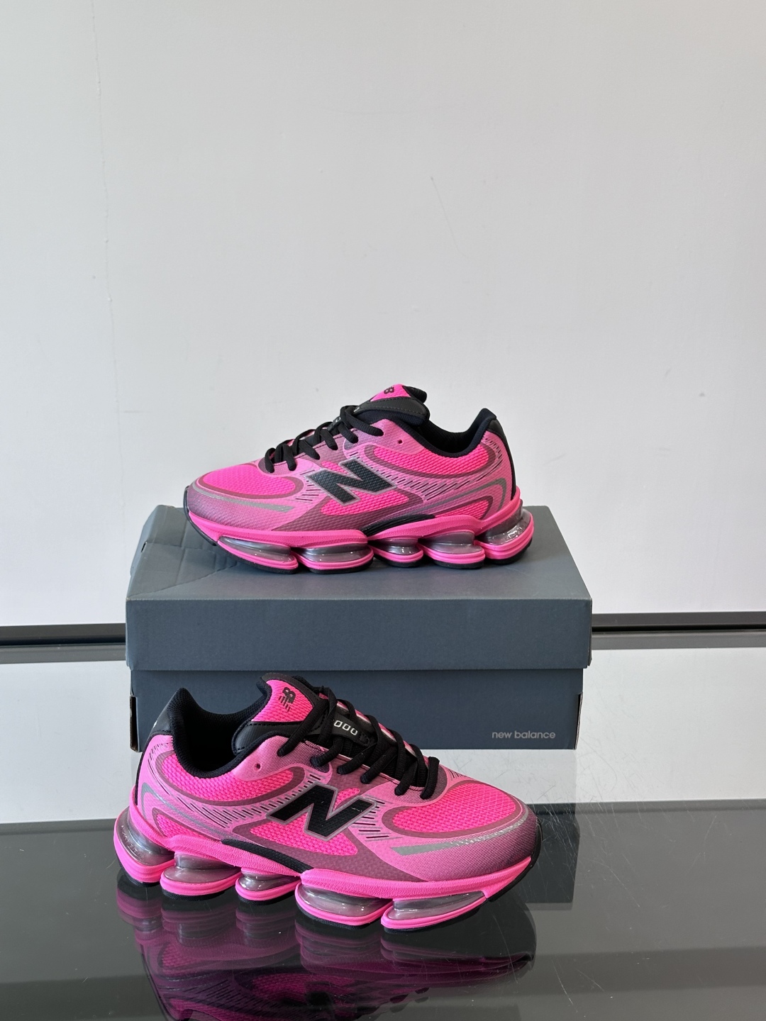 Newbalance新款2000上线啦👌👌“未来动态感十足”✨✨2000系列采用ABZORB缓震科技有s