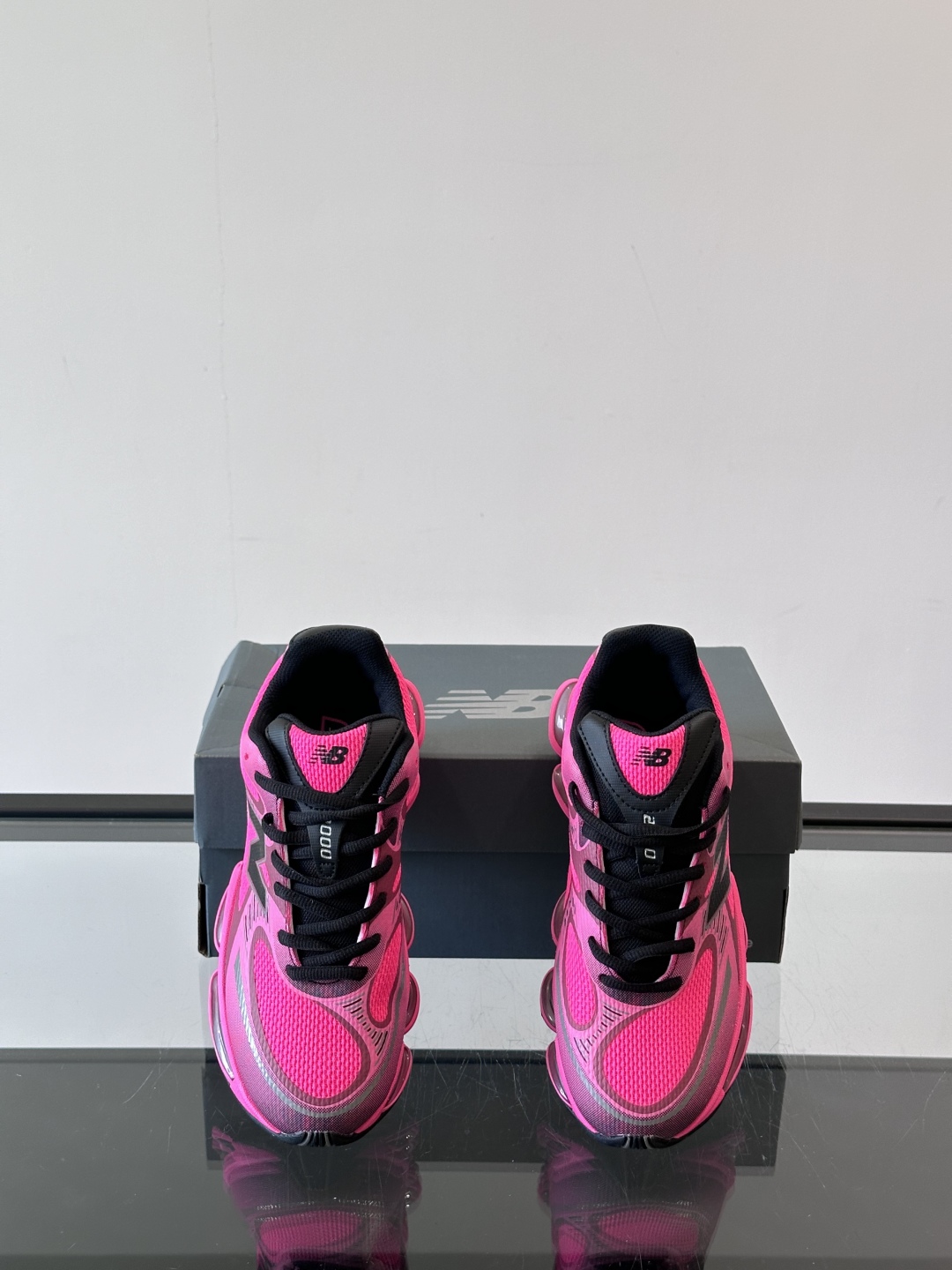 Newbalance新款2000上线啦👌👌“未来动态感十足”✨✨2000系列采用ABZORB缓震科技有s