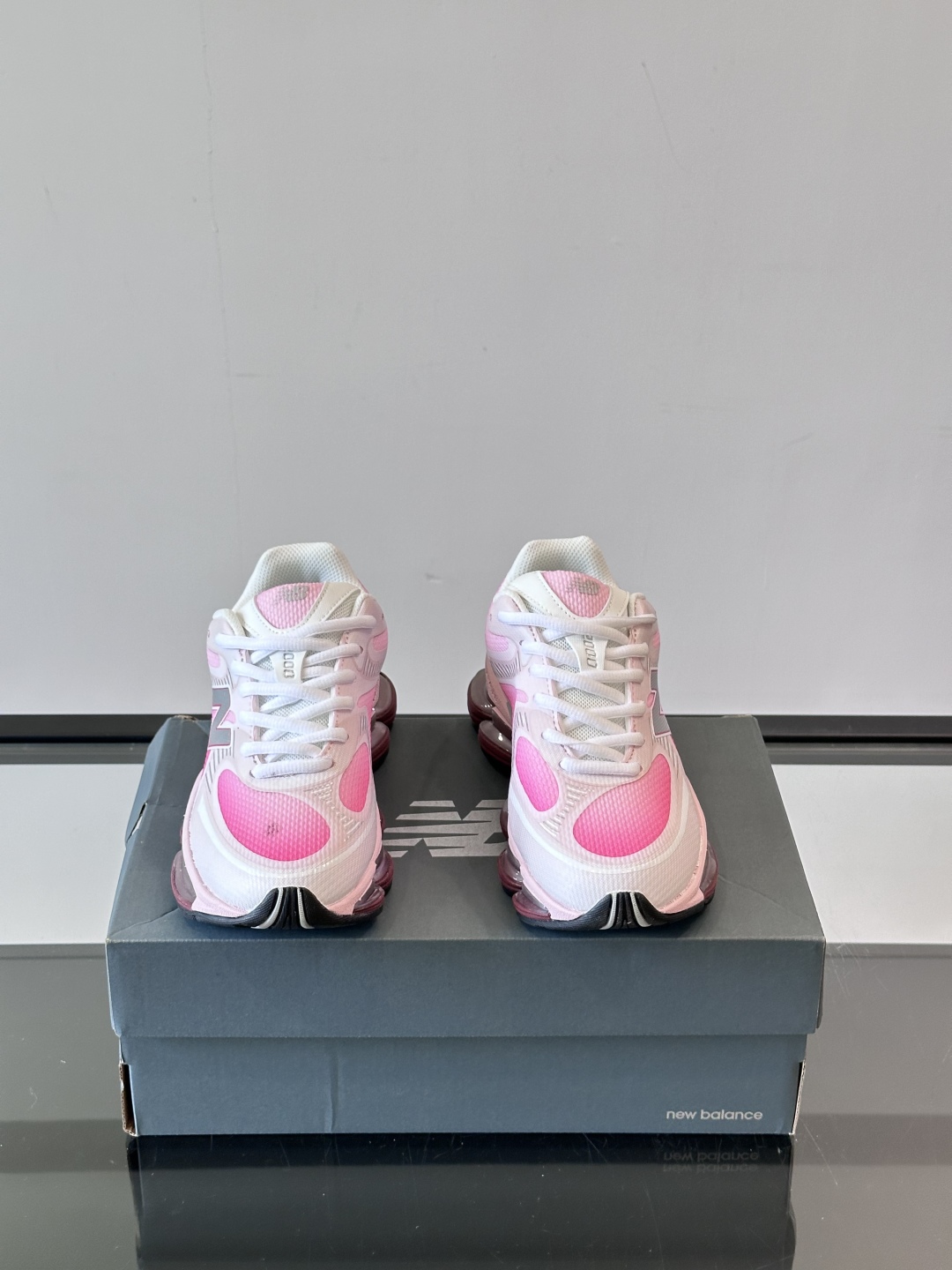 Newbalance新款2000上线啦👌👌“未来动态感十足”✨✨2000系列采用ABZORB缓震科技有s