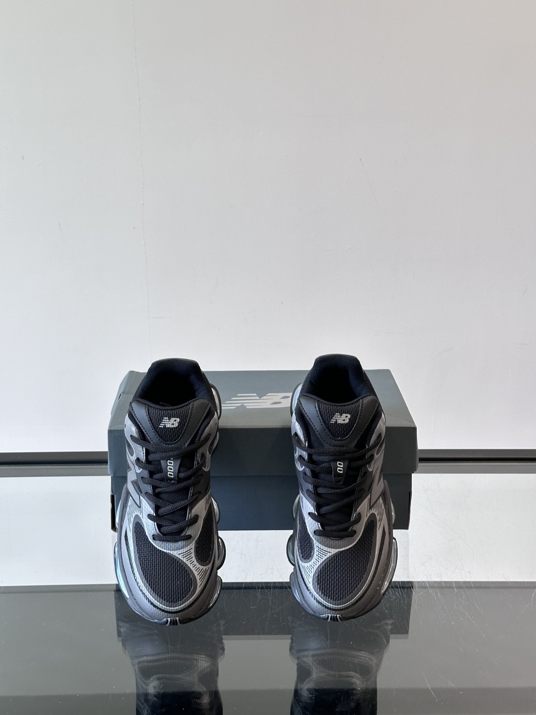 Newbalance新款2000上线啦👌👌“未来动态感十足”✨✨2000系列采用ABZORB缓震科技有s