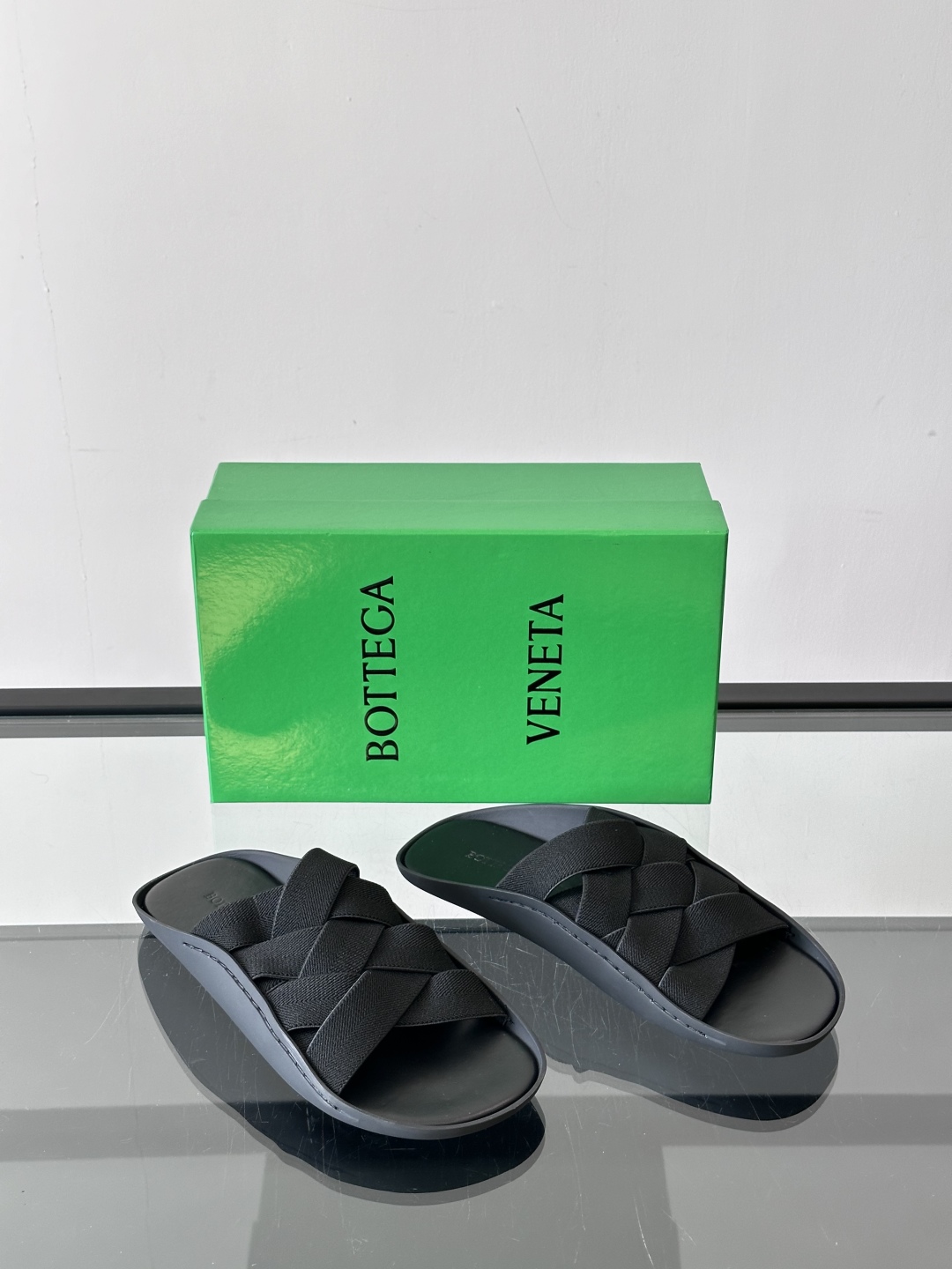 Bottega Veneta Sanlon02拖鞋凉鞋🩴！！一字拖男编织弹力布两穿男仕拖鞋。将经典编织工