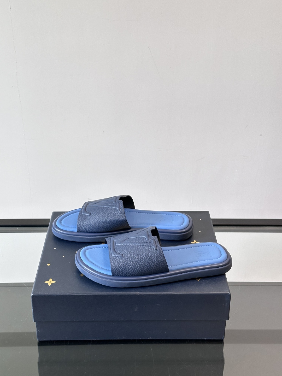 Louis Vuitton ss25 new arrival LV驴牌春夏系列新款平底沙滩拖鞋🥿简约精致