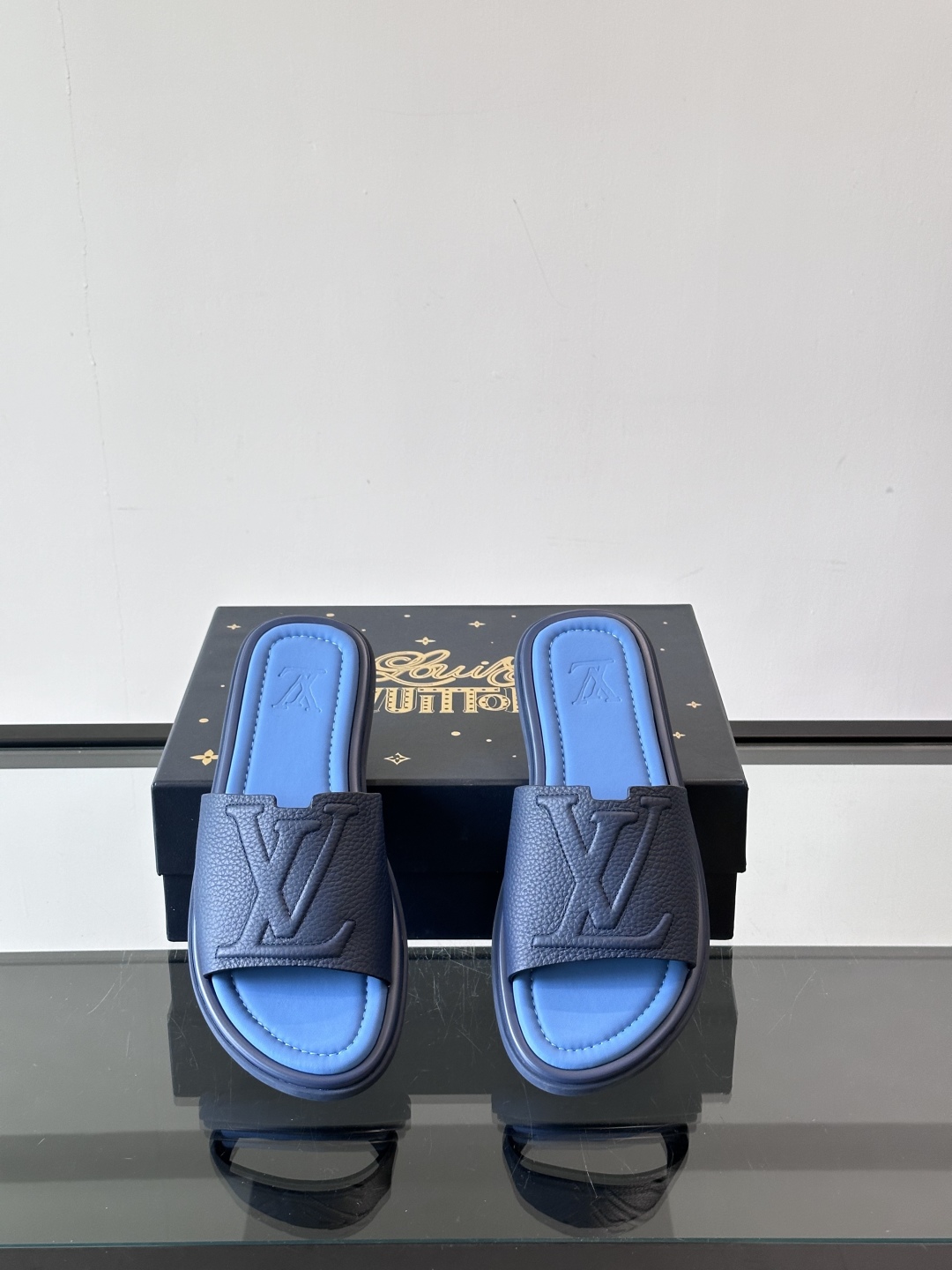 Louis Vuitton ss25 new arrival LV驴牌春夏系列新款平底沙滩拖鞋🥿简约精致