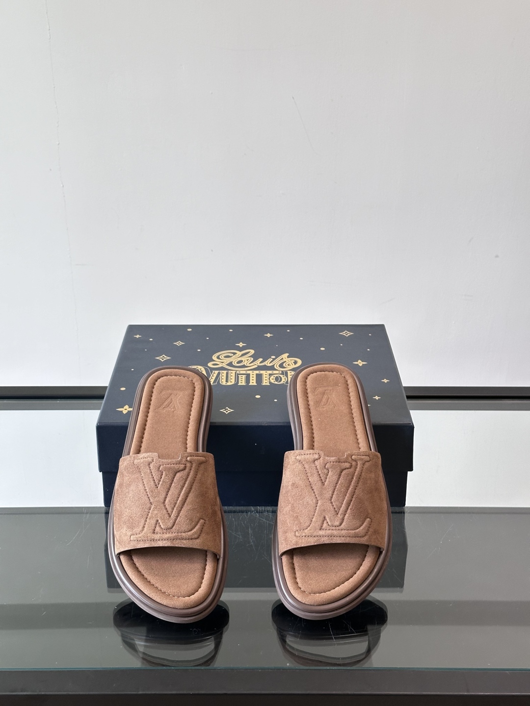 Louis Vuitton ss25 new arrival LV驴牌春夏系列新款平底沙滩拖鞋🥿简约精致