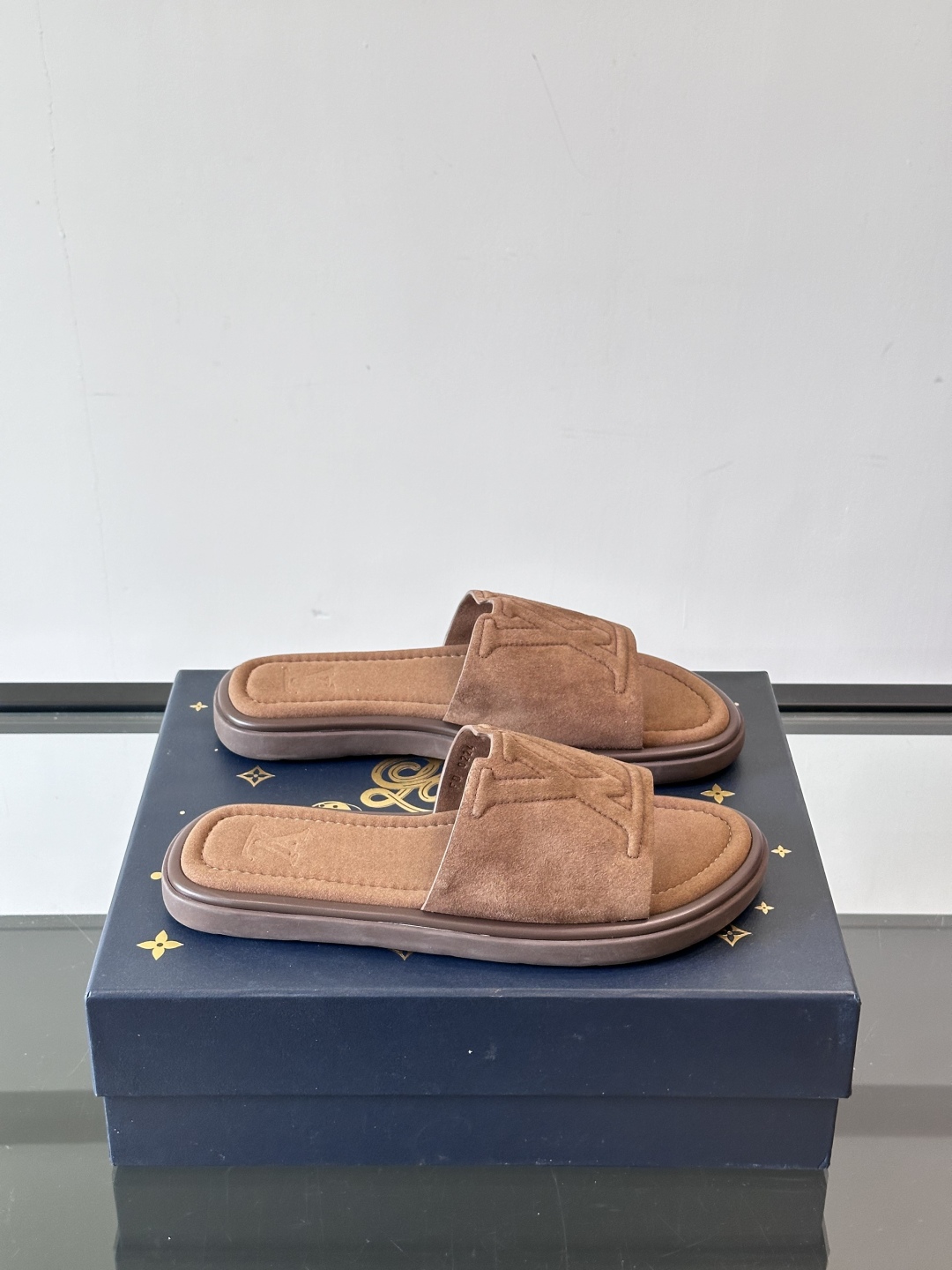 Louis Vuitton ss25 new arrival LV驴牌春夏系列新款平底沙滩拖鞋🥿简约精致