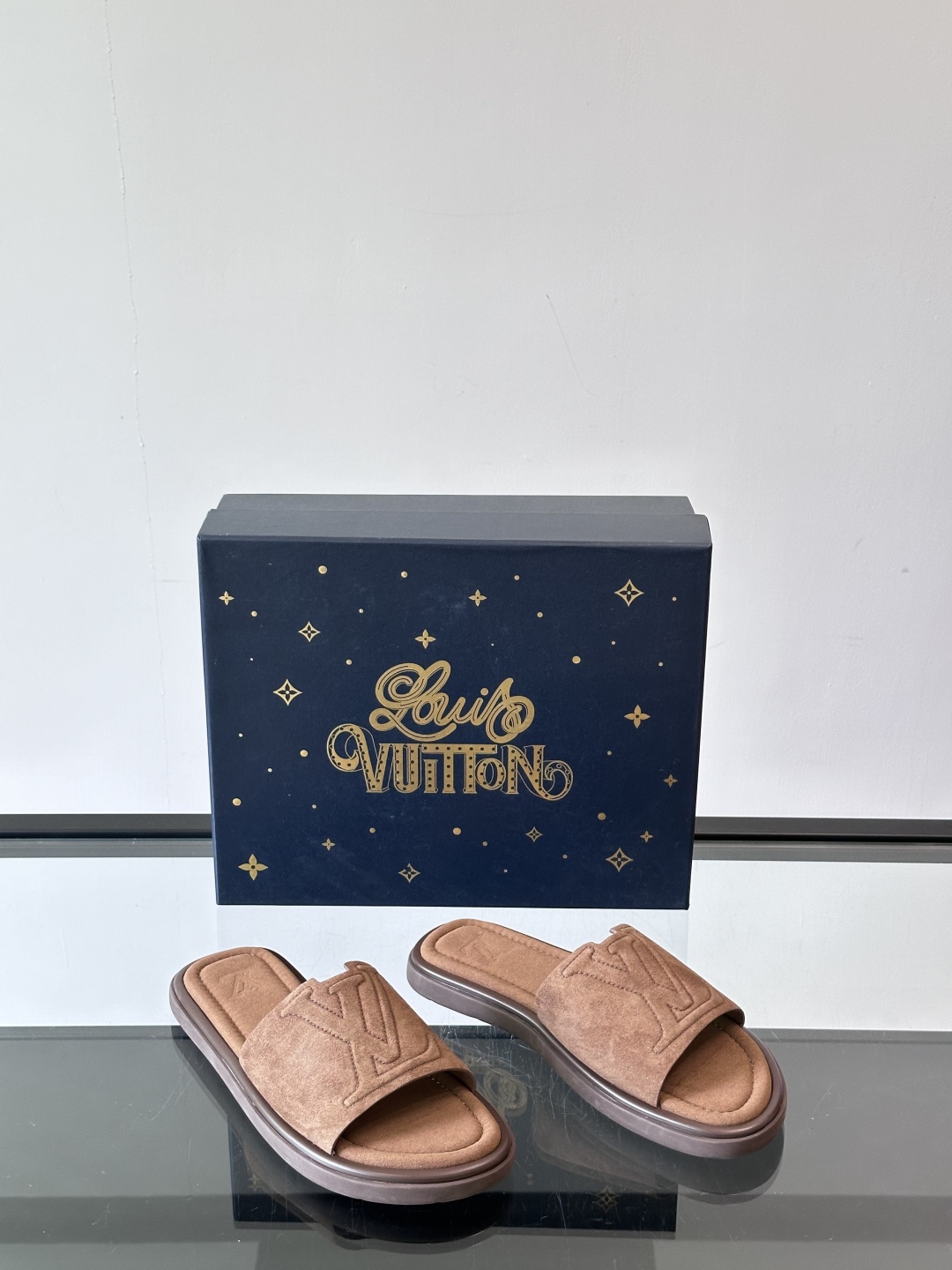 Louis Vuitton ss25 new arrival LV驴牌春夏系列新款平底沙滩拖鞋🥿简约精致