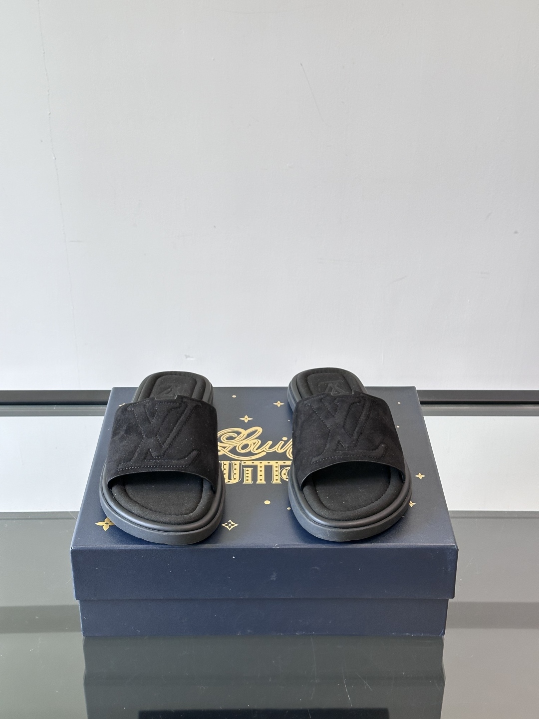 Louis Vuitton ss25 new arrival LV驴牌春夏系列新款平底沙滩拖鞋🥿简约精致