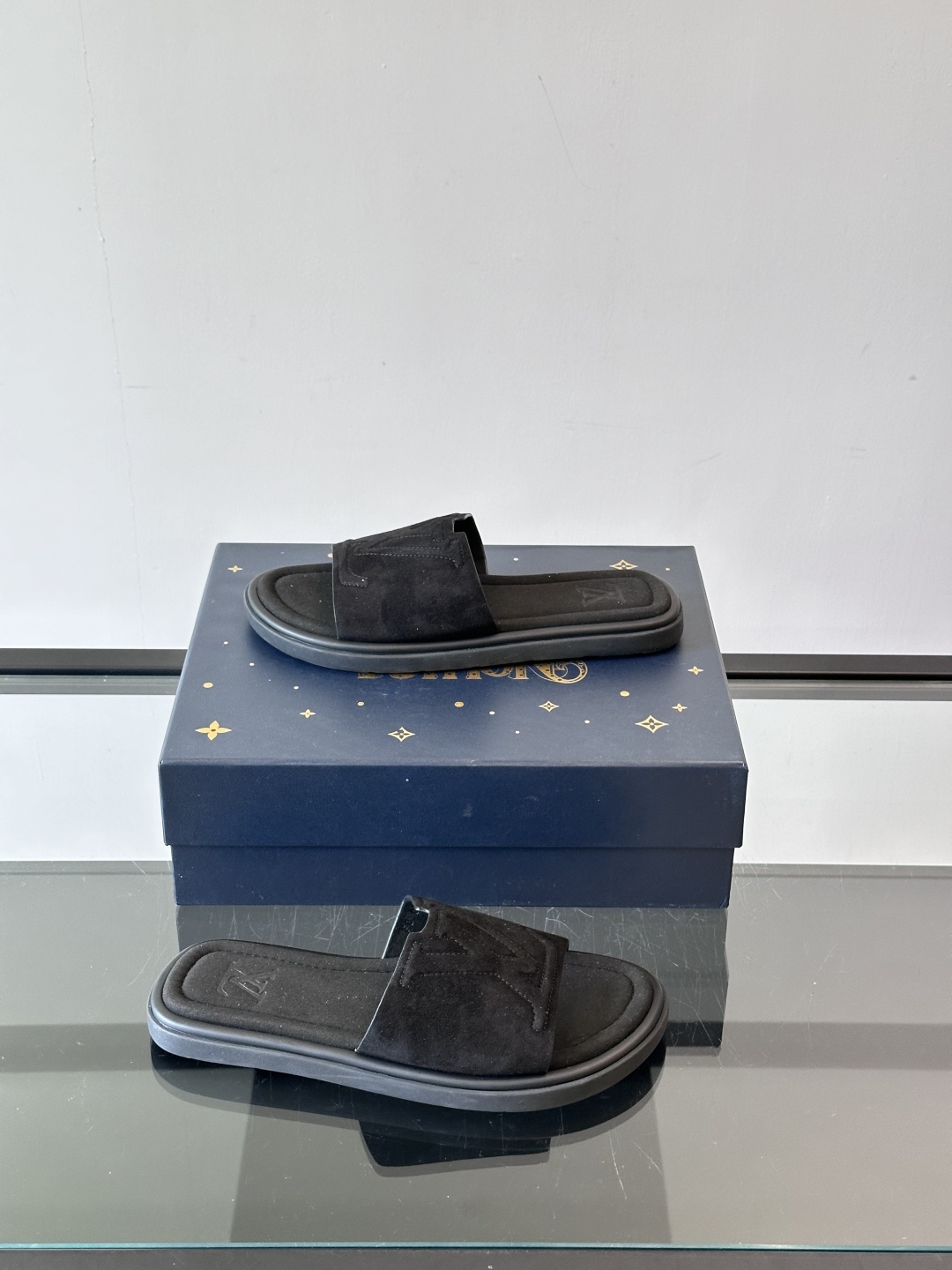 Louis Vuitton ss25 new arrival LV驴牌春夏系列新款平底沙滩拖鞋🥿简约精致