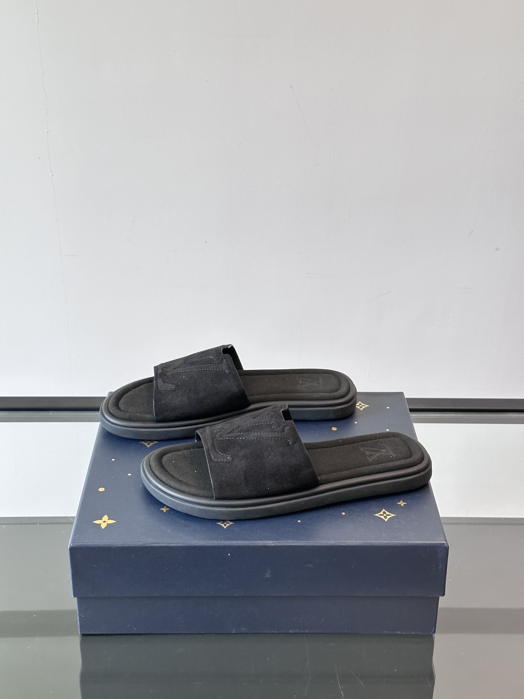 Louis Vuitton ss25 new arrival LV驴牌春夏系列新款平底沙滩拖鞋🥿简约精致