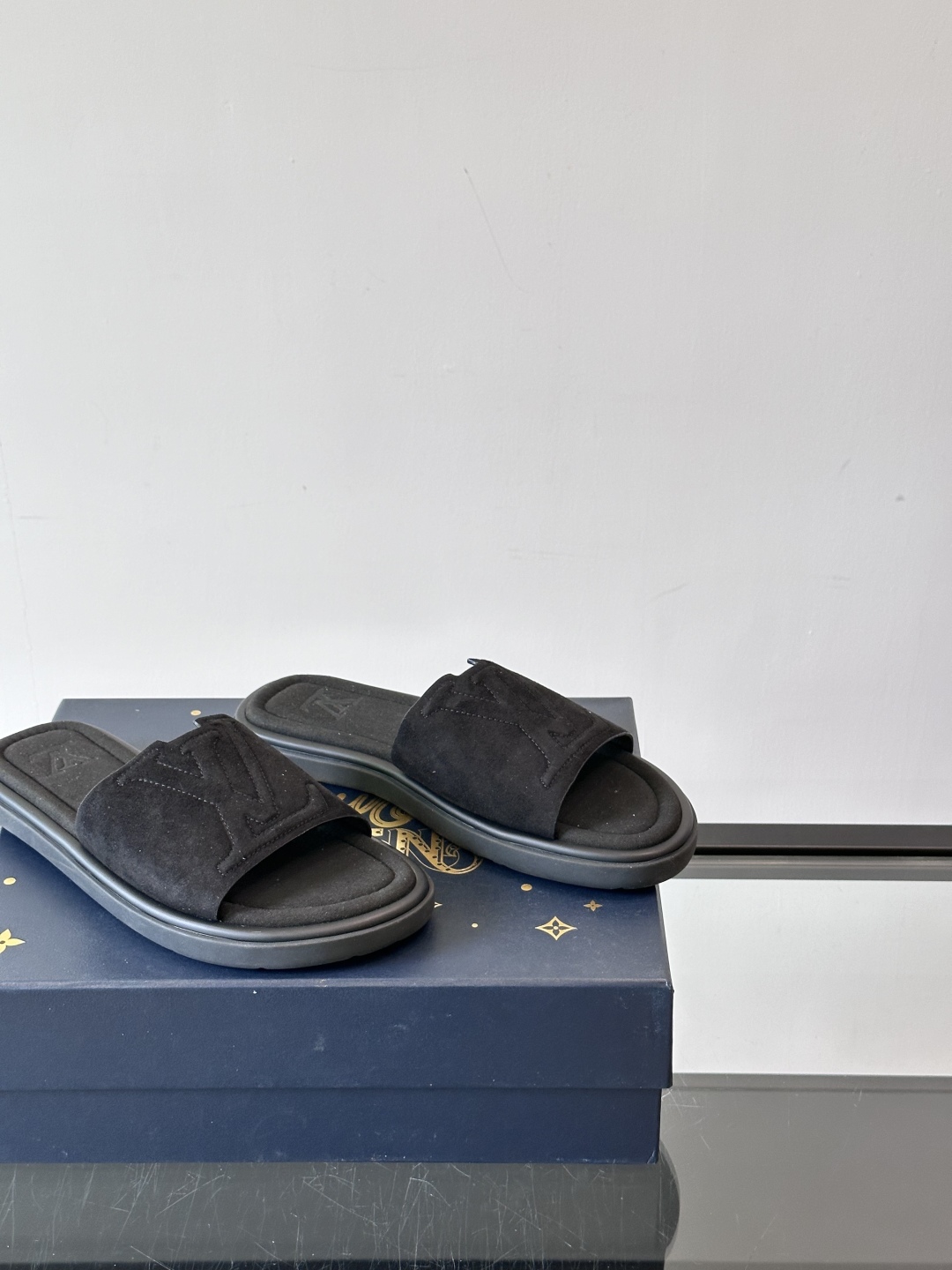Louis Vuitton ss25 new arrival LV驴牌春夏系列新款平底沙滩拖鞋🥿简约精致