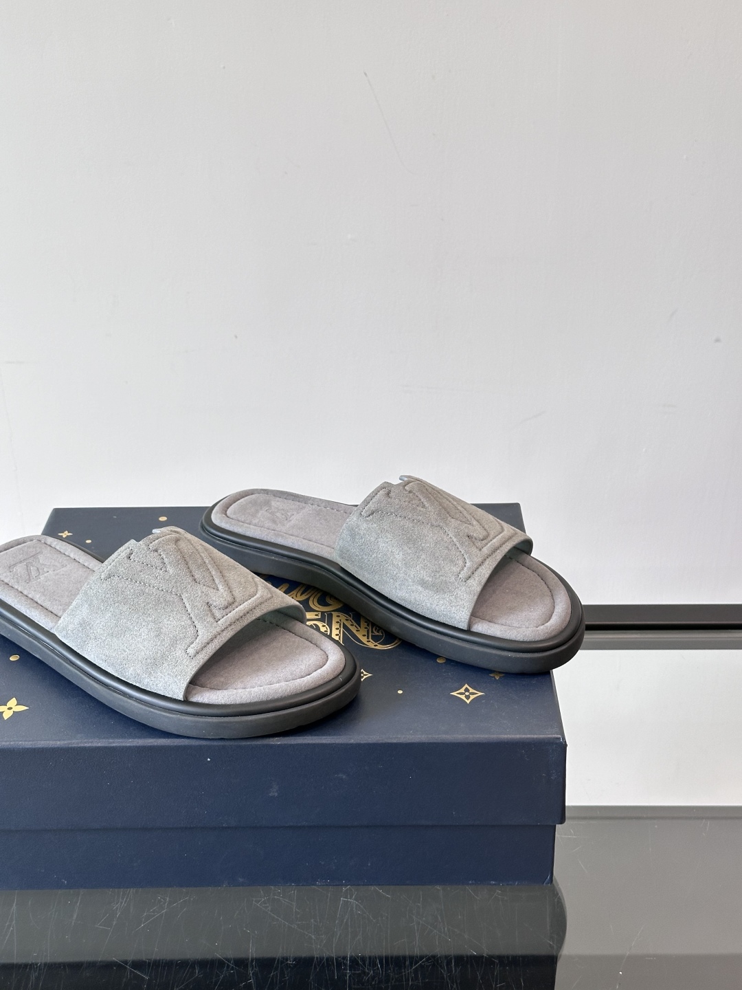 Louis Vuitton ss25 new arrival LV驴牌春夏系列新款平底沙滩拖鞋🥿简约精致