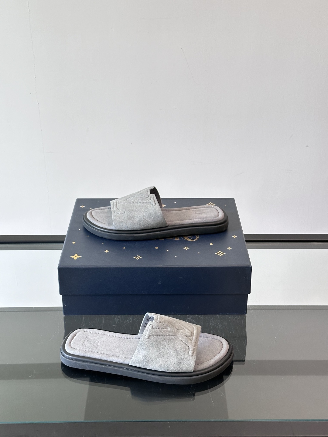 Louis Vuitton ss25 new arrival LV驴牌春夏系列新款平底沙滩拖鞋🥿简约精致