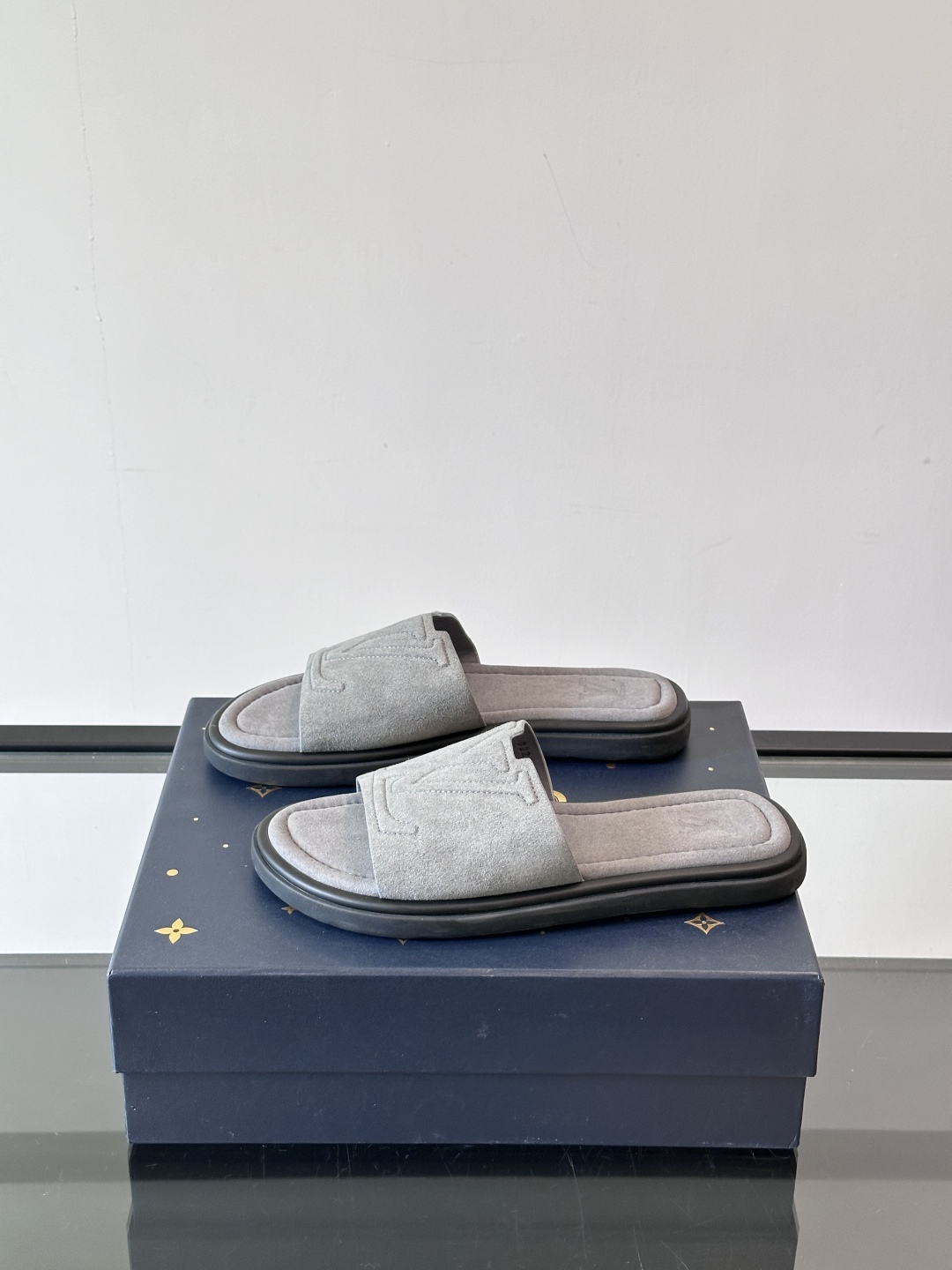 Louis Vuitton ss25 new arrival LV驴牌春夏系列新款平底沙滩拖鞋🥿简约精致