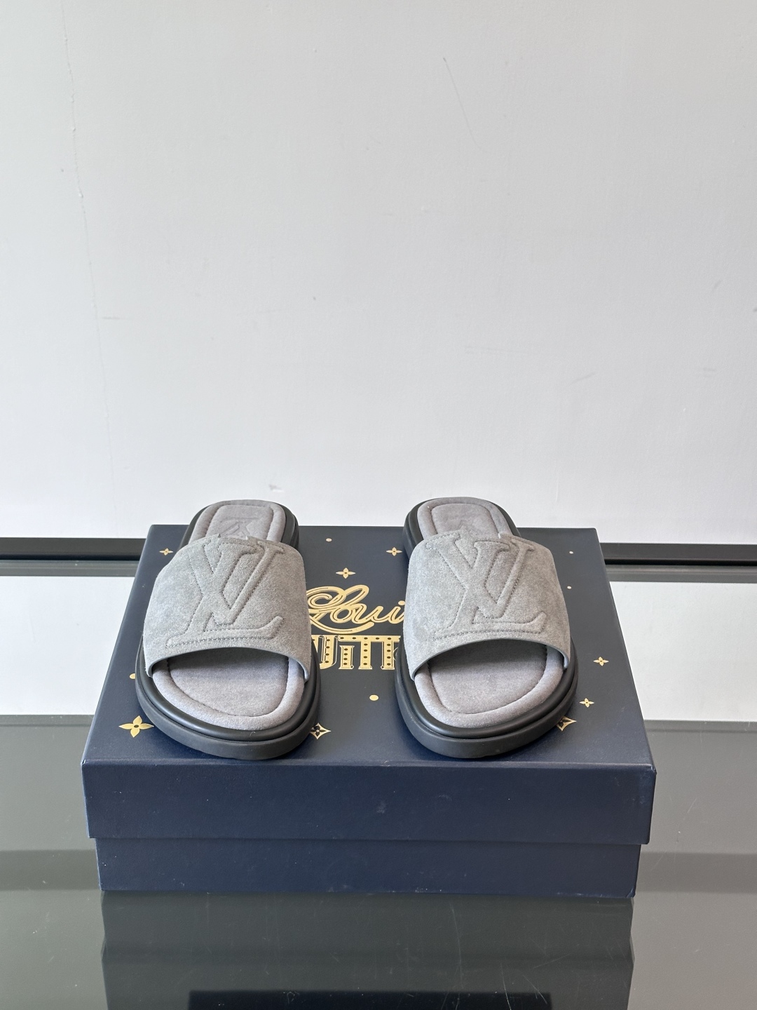 Louis Vuitton ss25 new arrival LV驴牌春夏系列新款平底沙滩拖鞋🥿简约精致