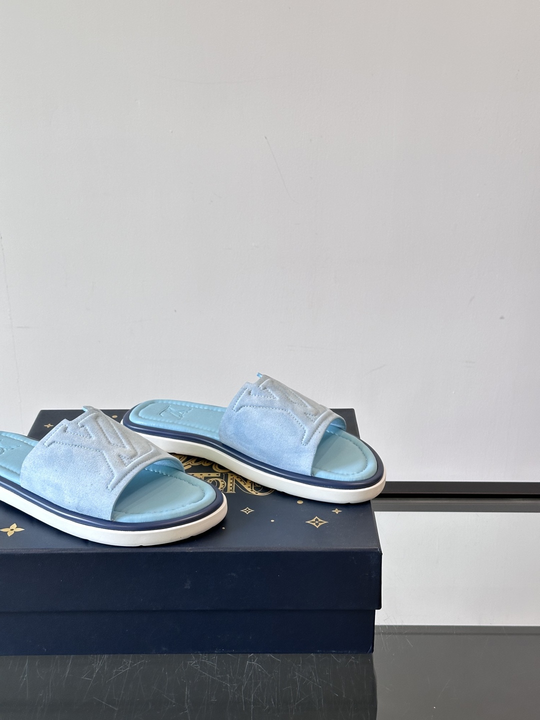 Louis Vuitton ss25 new arrival LV驴牌春夏系列新款平底沙滩拖鞋🥿简约精致