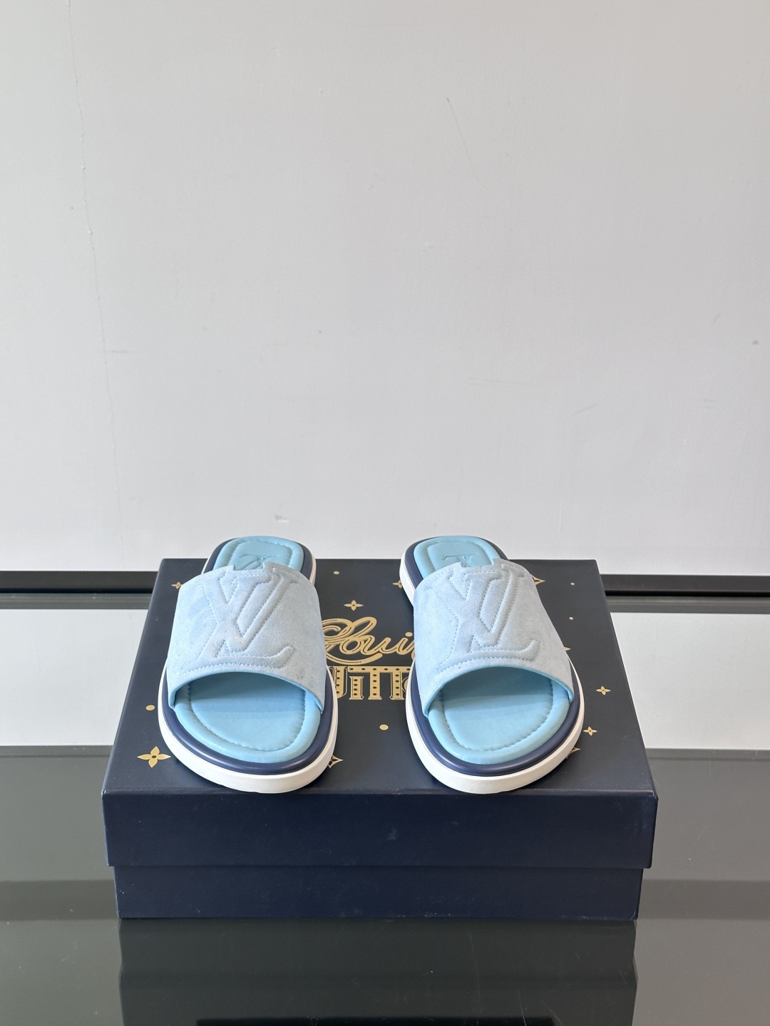 Louis Vuitton ss25 new arrival LV驴牌春夏系列新款平底沙滩拖鞋🥿简约精致