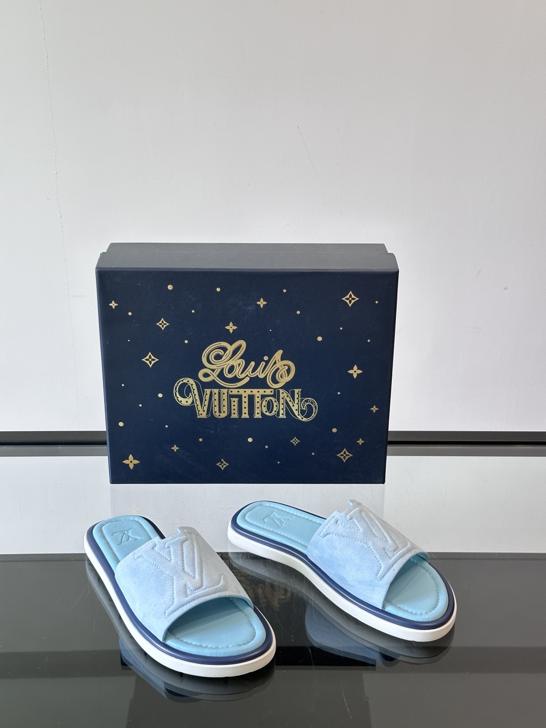 Louis Vuitton ss25 new arrival LV驴牌春夏系列新款平底沙滩拖鞋🥿简约精致