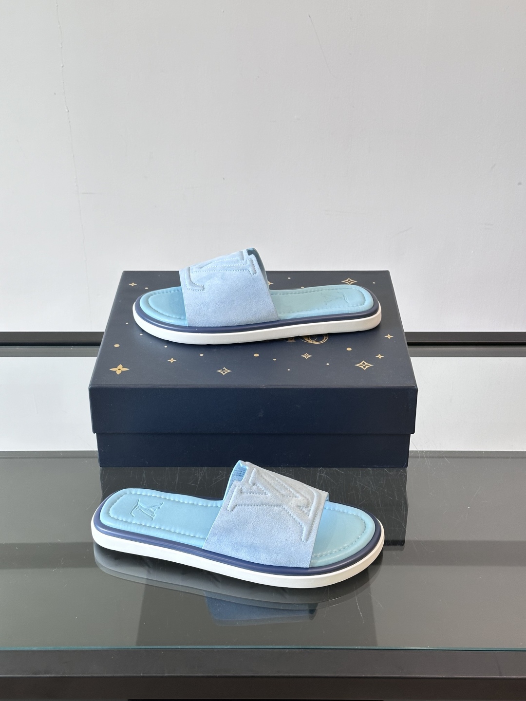 Louis Vuitton ss25 new arrival LV驴牌春夏系列新款平底沙滩拖鞋🥿简约精致