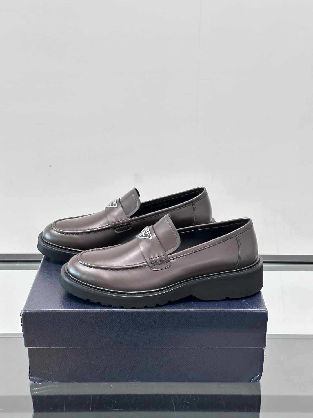 Prada Men's Polished Leather Loafers - Classic Style, Ultimate Comfort 4 cmp i1754383974455 1596 0 2
