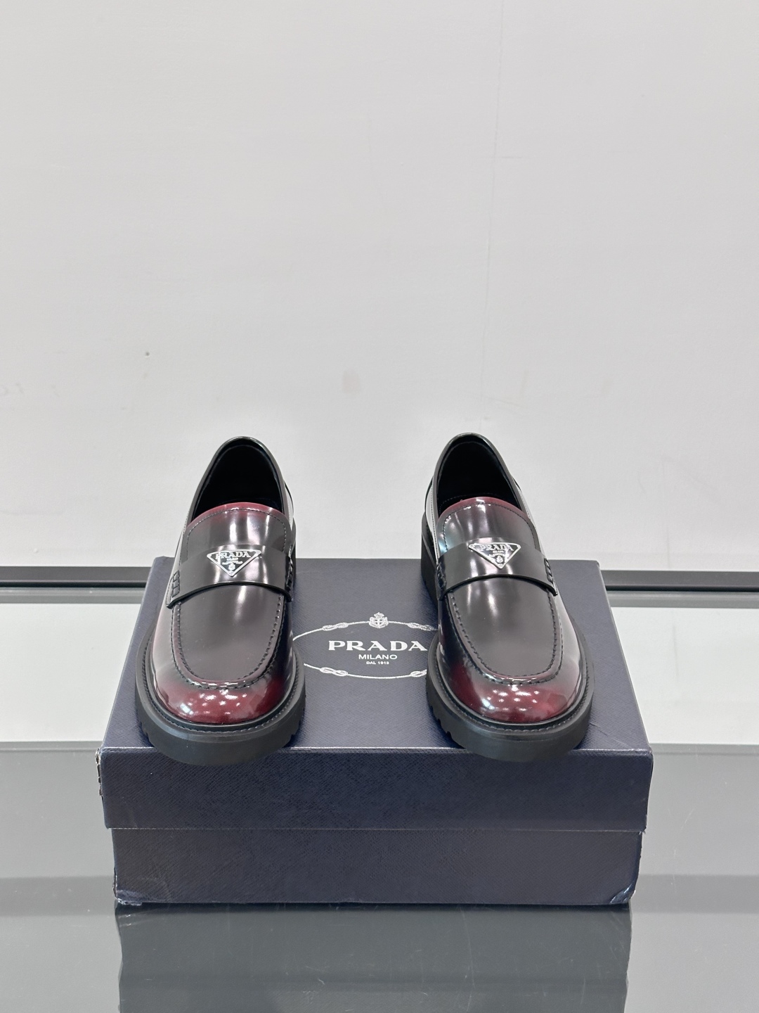 Prada New Bright Leather Loafers - Classic Style, Comfortable Fit 3 cmp i1754384015692 3274 0 1