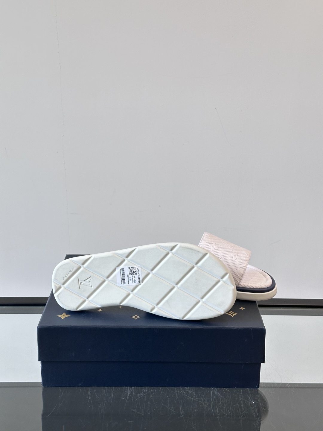 Louis Vuitton ss25 new arrival LV驴牌春夏系列新款平底沙滩拖鞋🥿简约精致
