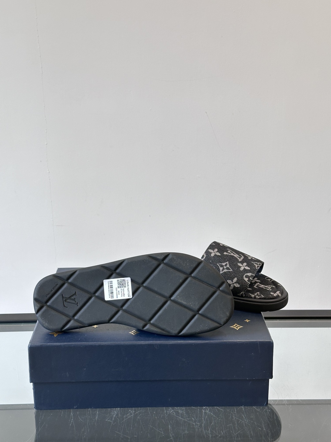Louis Vuitton ss25 new arrival LV驴牌春夏系列新款平底沙滩拖鞋🥿简约精致
