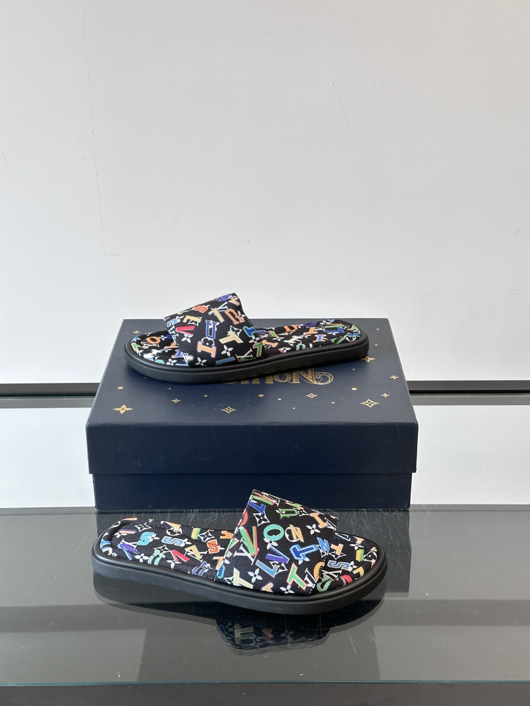 Louis Vuitton ss25 new arrival LV驴牌春夏系列新款平底沙滩拖鞋🥿简约精致