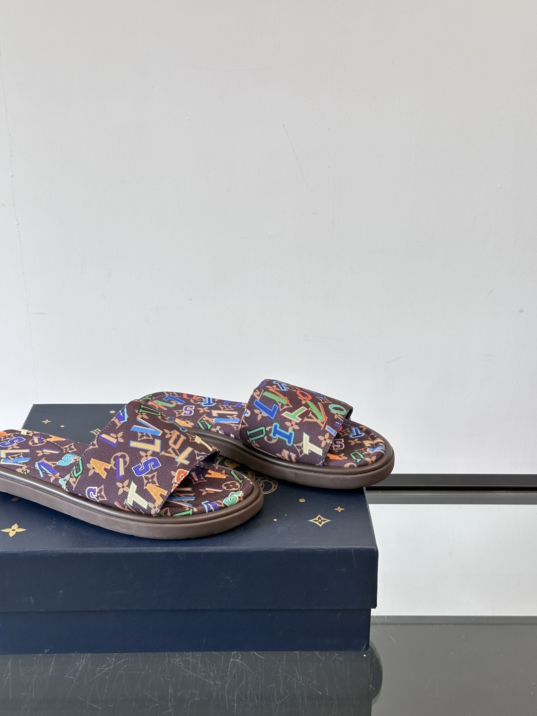 Louis Vuitton ss25 new arrival LV驴牌春夏系列新款平底沙滩拖鞋🥿简约精致