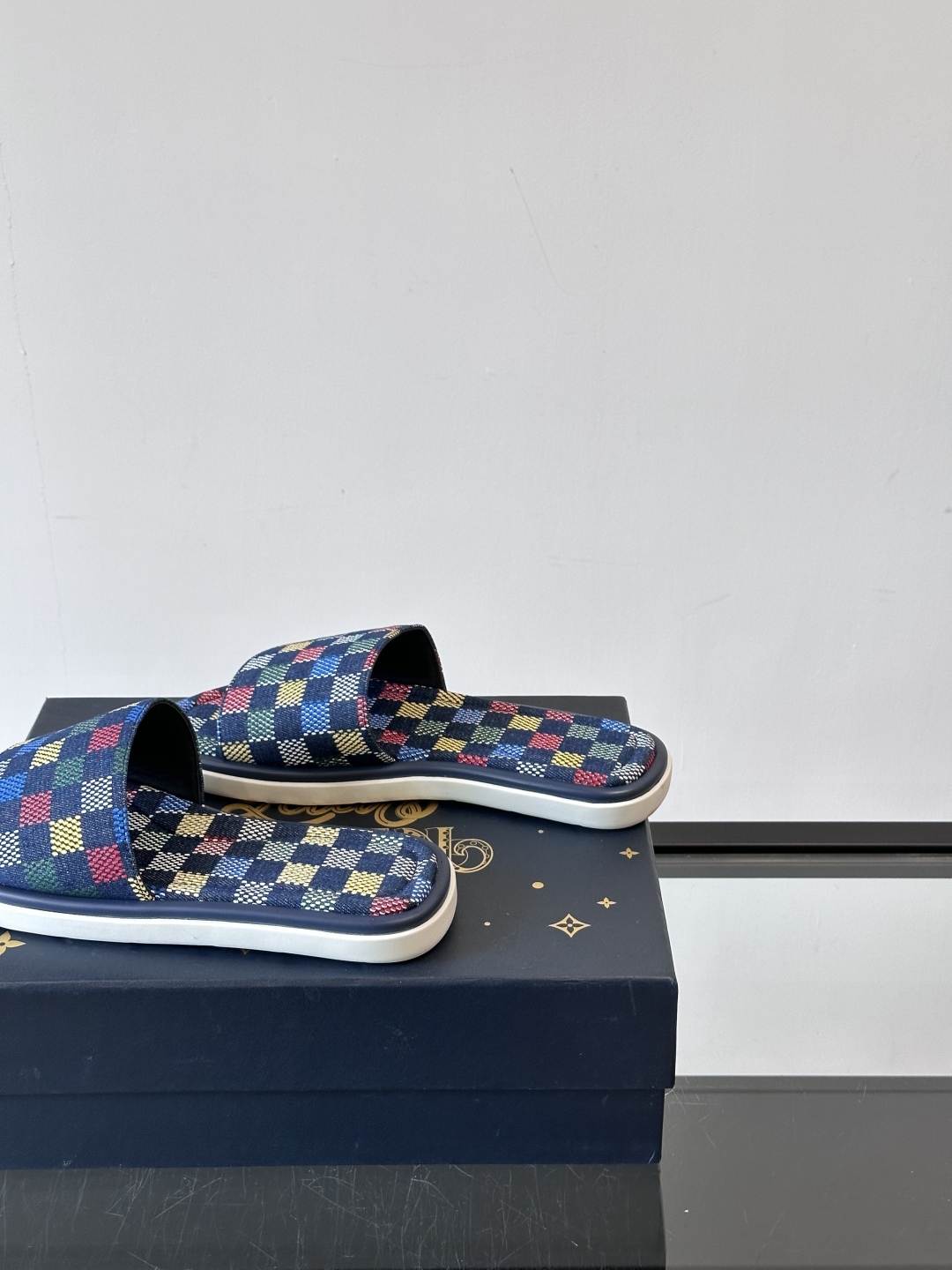 Louis Vuitton ss25 new arrival LV驴牌春夏系列新款平底沙滩拖鞋🥿简约精致
