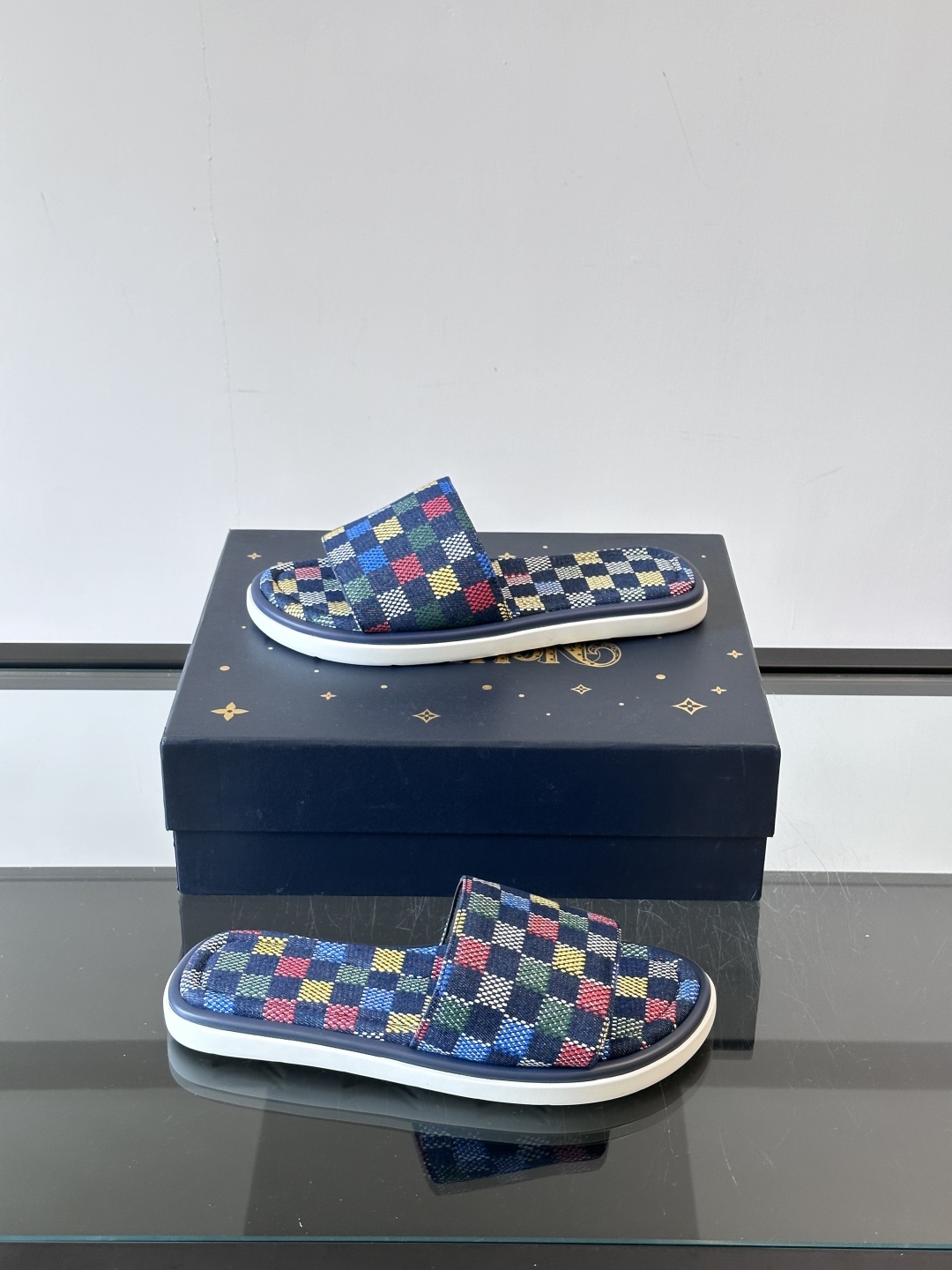Louis Vuitton ss25 new arrival LV驴牌春夏系列新款平底沙滩拖鞋🥿简约精致