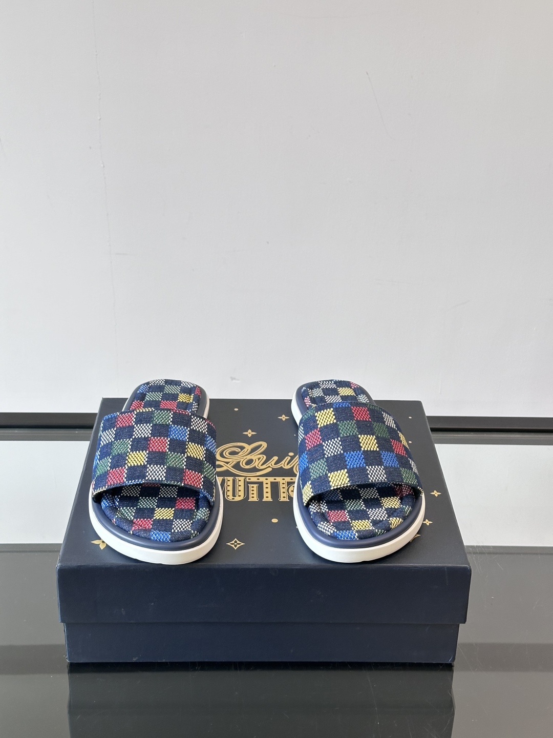 Louis Vuitton ss25 new arrival LV驴牌春夏系列新款平底沙滩拖鞋🥿简约精致