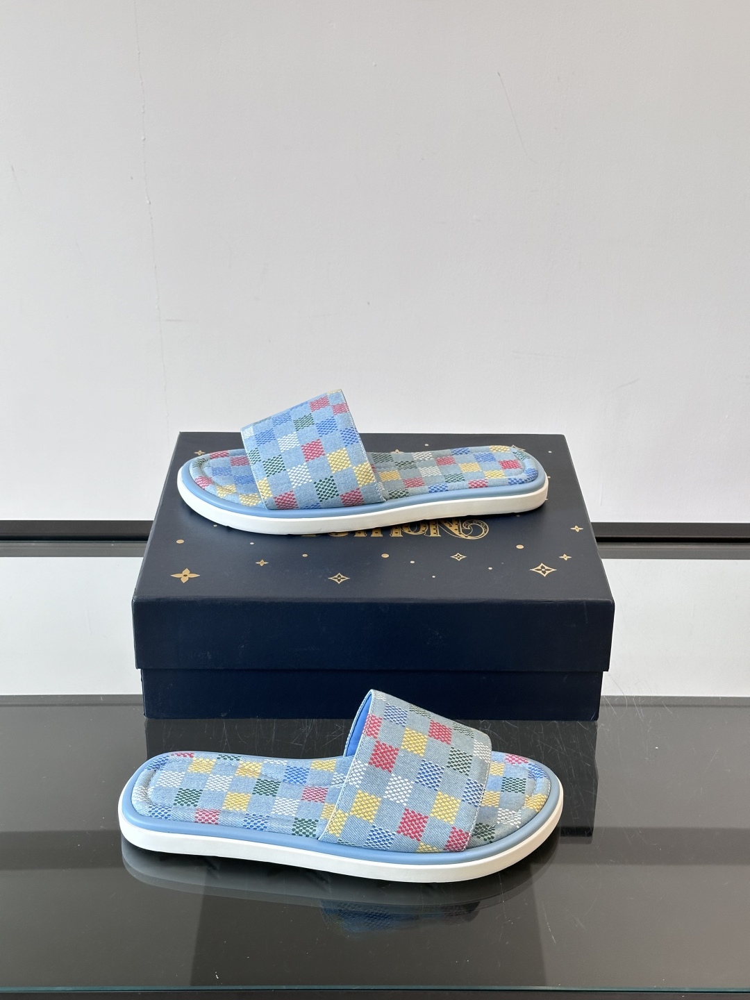 Louis Vuitton ss25 new arrival LV驴牌春夏系列新款平底沙滩拖鞋🥿简约精致