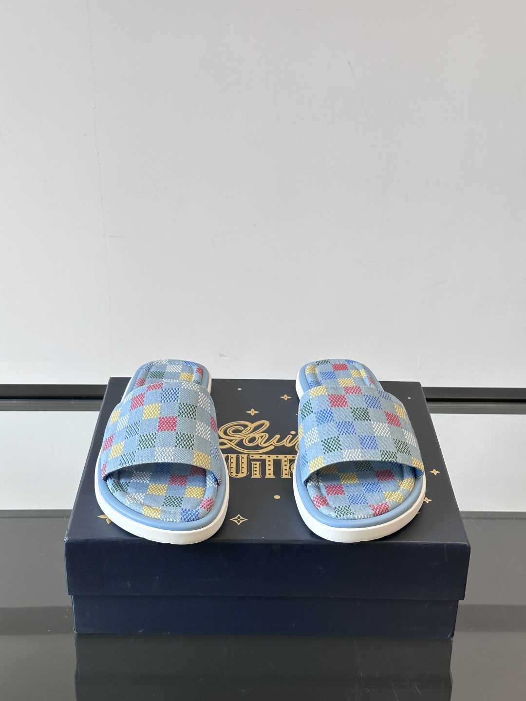 Louis Vuitton ss25 new arrival LV驴牌春夏系列新款平底沙滩拖鞋🥿简约精致