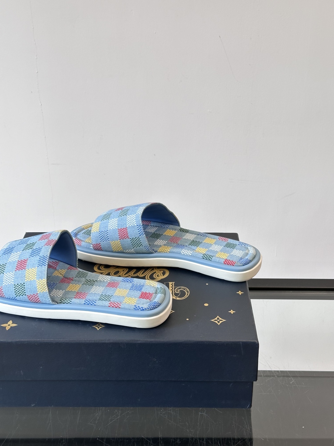 Louis Vuitton ss25 new arrival LV驴牌春夏系列新款平底沙滩拖鞋🥿简约精致