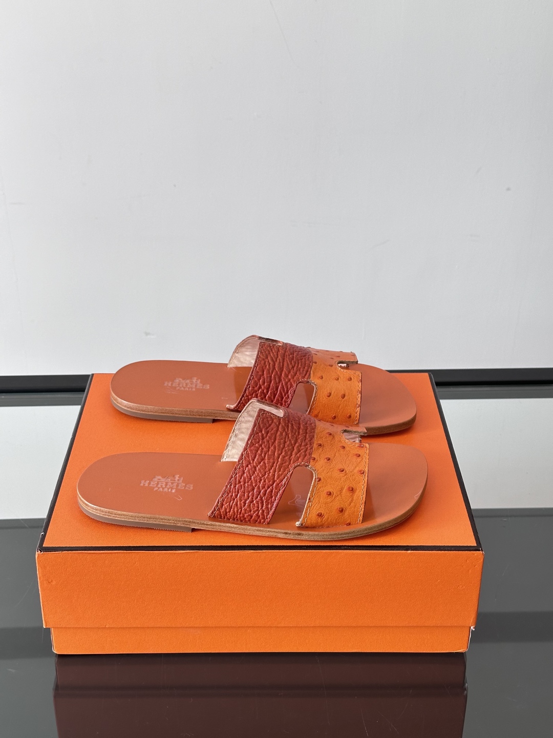 ◾️▫️Hermes 高端真皮大底男士拖鞋，高品质经典单品，用料上乘考究，版型宽松舒适，推荐入手，鞋面选