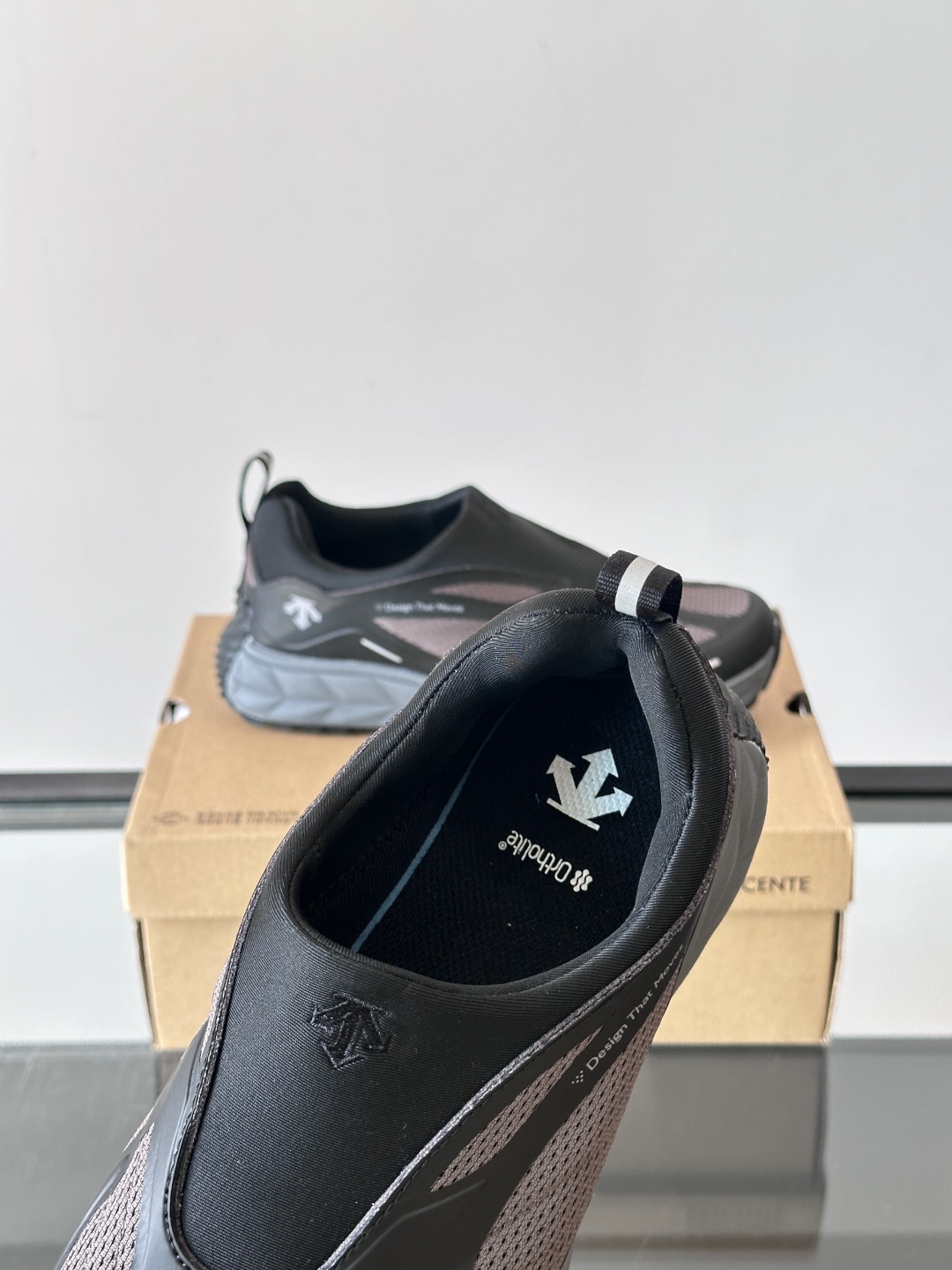迪桑特DESCENTE TERRAIND SLIP-ON舒适柔软 防滑耐磨低帮 登山鞋🥾。打卡科技的魅力