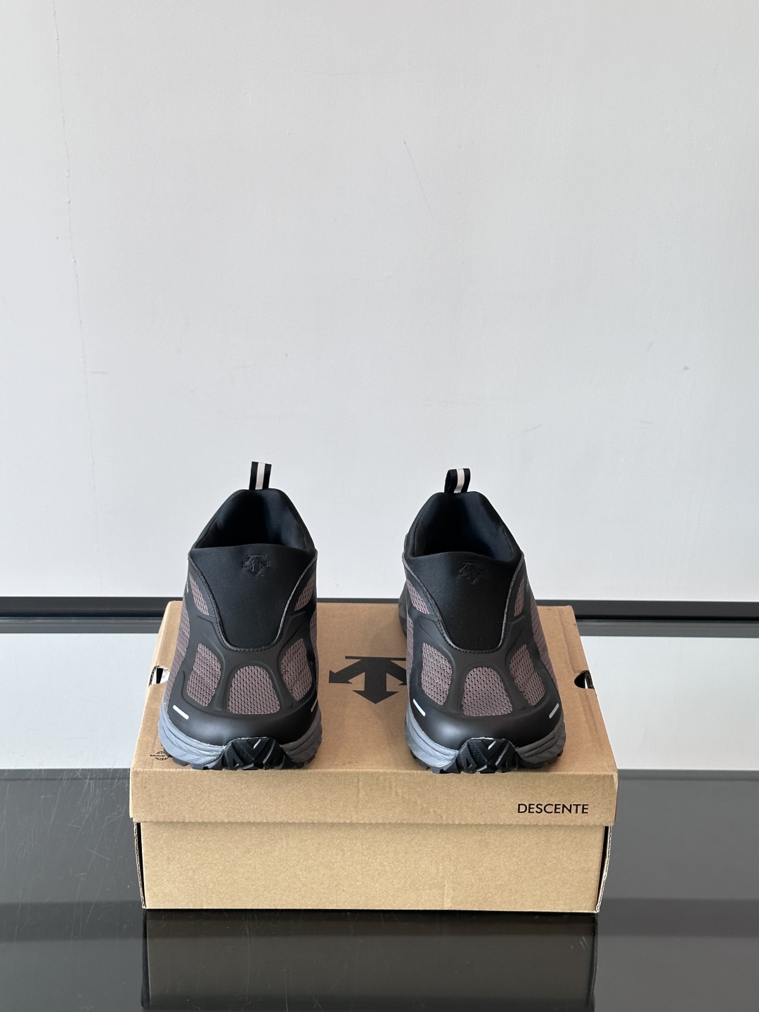 迪桑特DESCENTE TERRAIND SLIP-ON舒适柔软 防滑耐磨低帮 登山鞋🥾。打卡科技的魅力