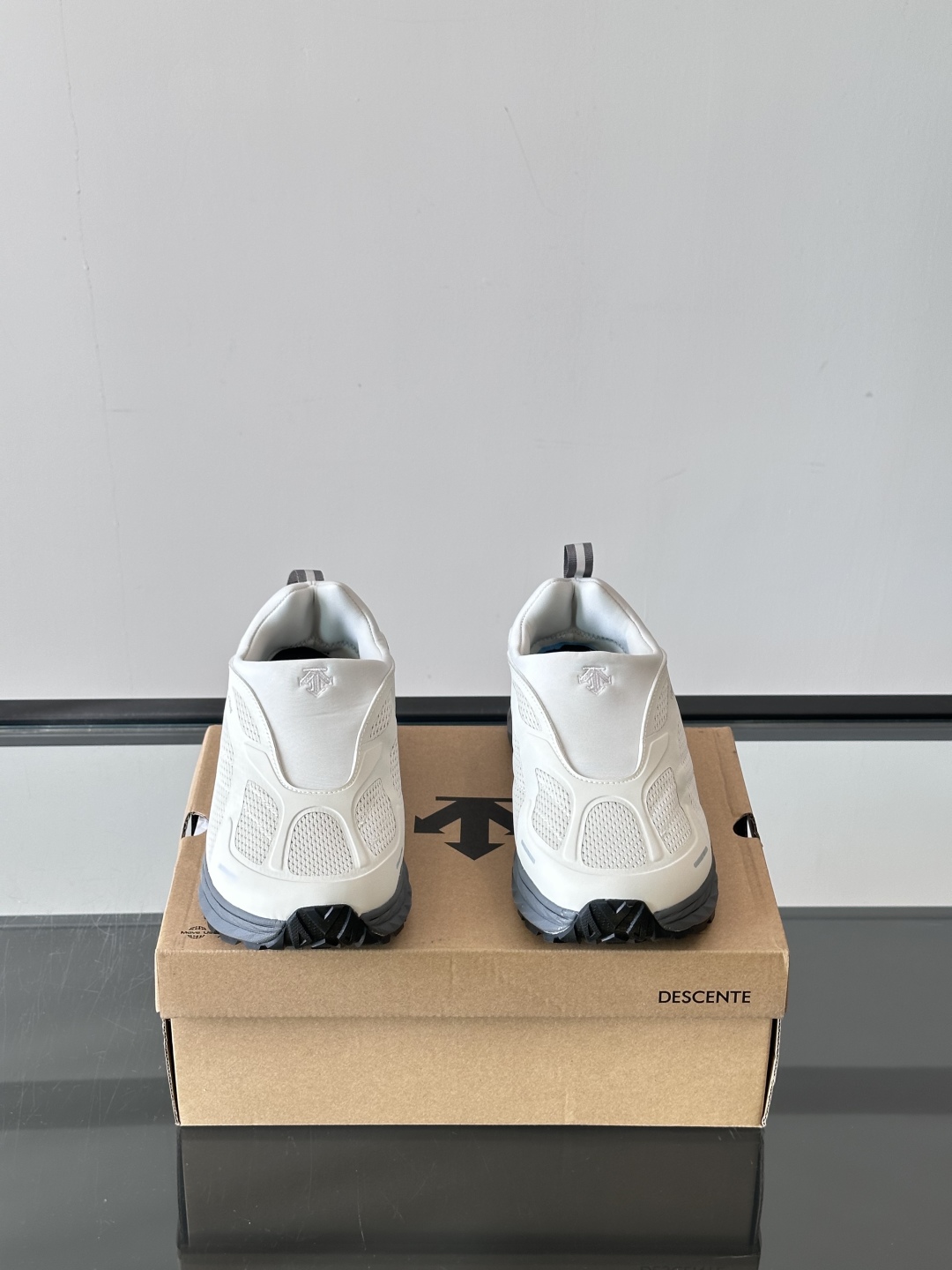 迪桑特DESCENTE TERRAIND SLIP-ON舒适柔软 防滑耐磨低帮 登山鞋🥾。打卡科技的魅力