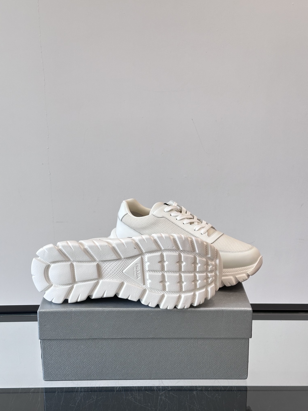 Prada Men's Nappa Leather Sneakers with Rubber Triangle Logo - Lightweight & Stylish 10 cmp i1754989466838 86 0 8