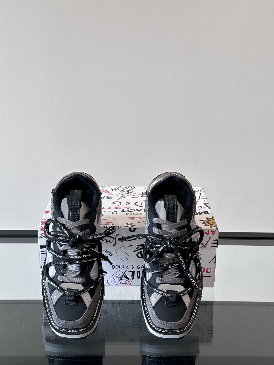 ◾️▫️DG高端精品潮酷面包鞋，男士休闲运动鞋！进口头层牛皮打造，粗旷的鞋带是整体造型的点睛之笔，提升格