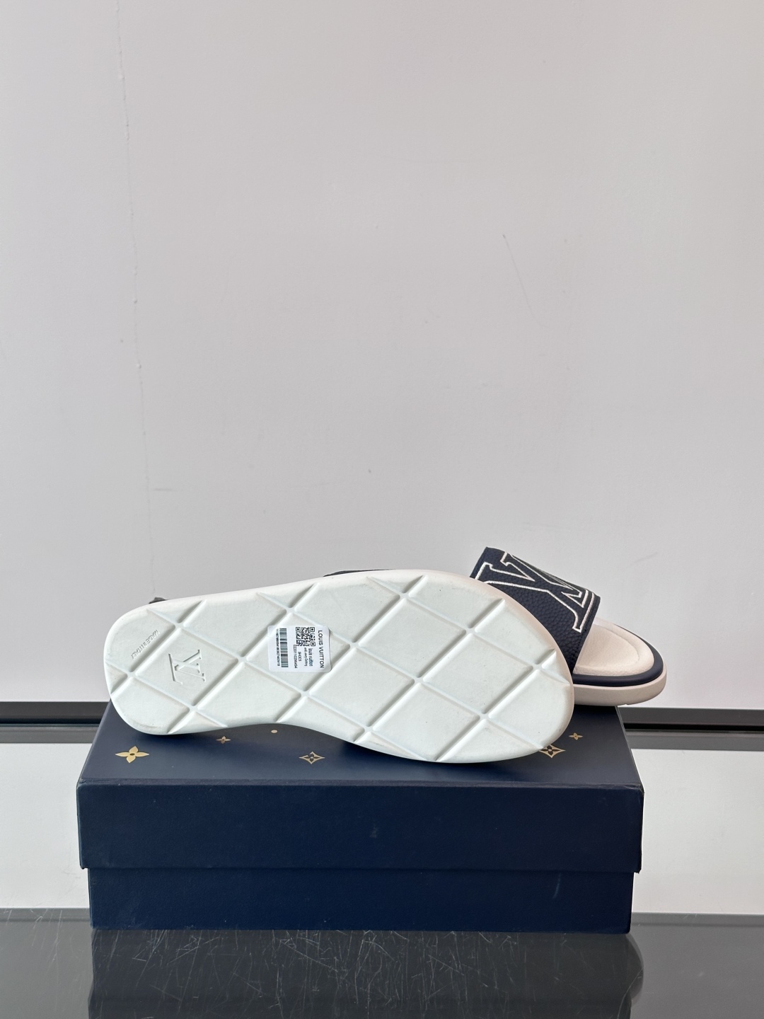 Louis Vuitton ss25 new arrival LV驴牌春夏系列新款平底沙滩拖鞋🥿简约精致