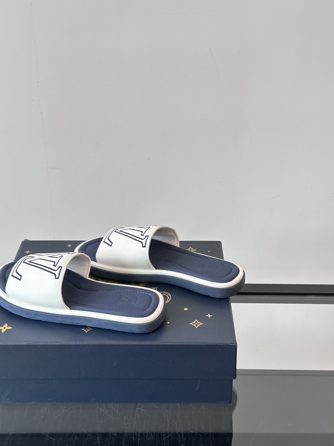 Louis Vuitton ss25 new arrival LV驴牌春夏系列新款平底沙滩拖鞋🥿简约精致