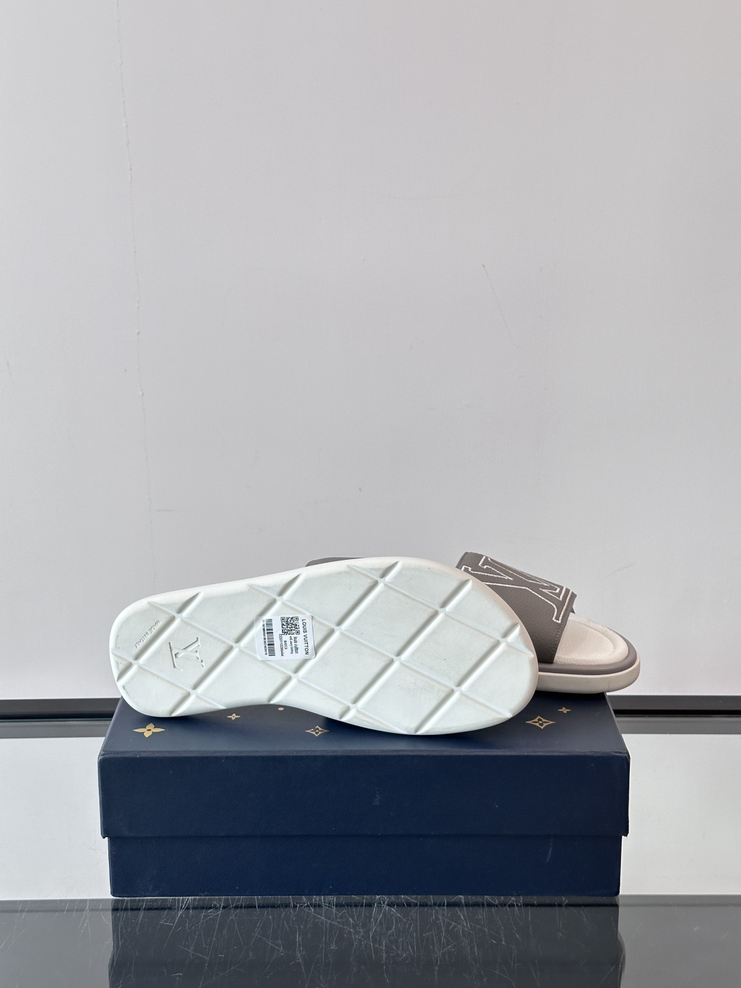 Louis Vuitton ss25 new arrival LV驴牌春夏系列新款平底沙滩拖鞋🥿简约精致