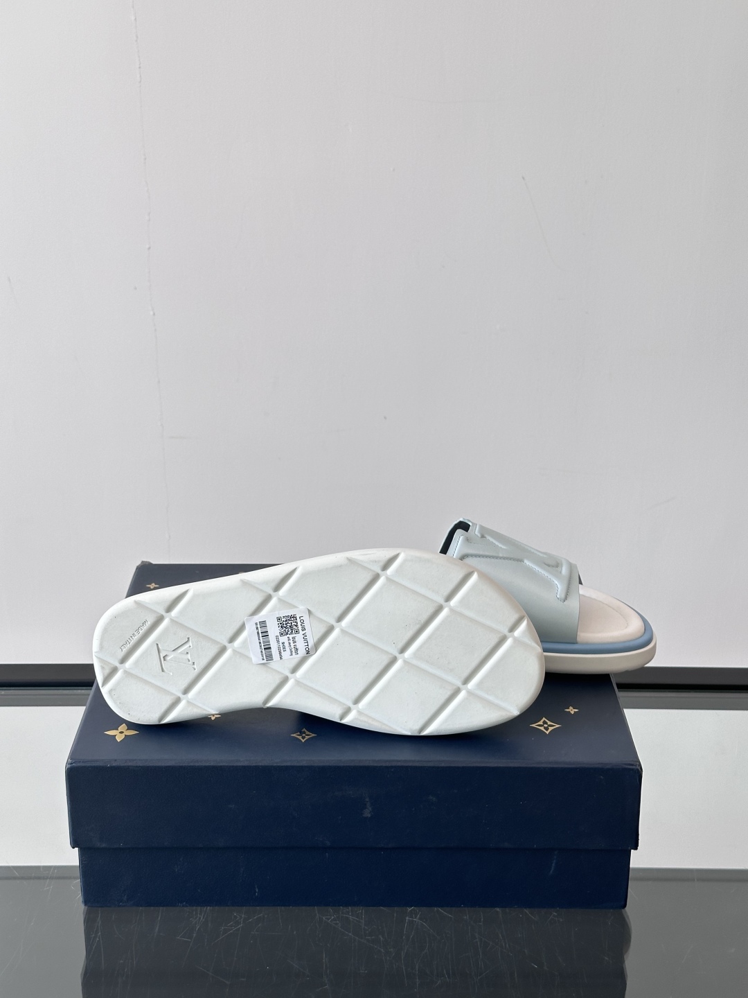 Louis Vuitton ss25 new arrival LV驴牌春夏系列新款平底沙滩拖鞋🥿简约精致