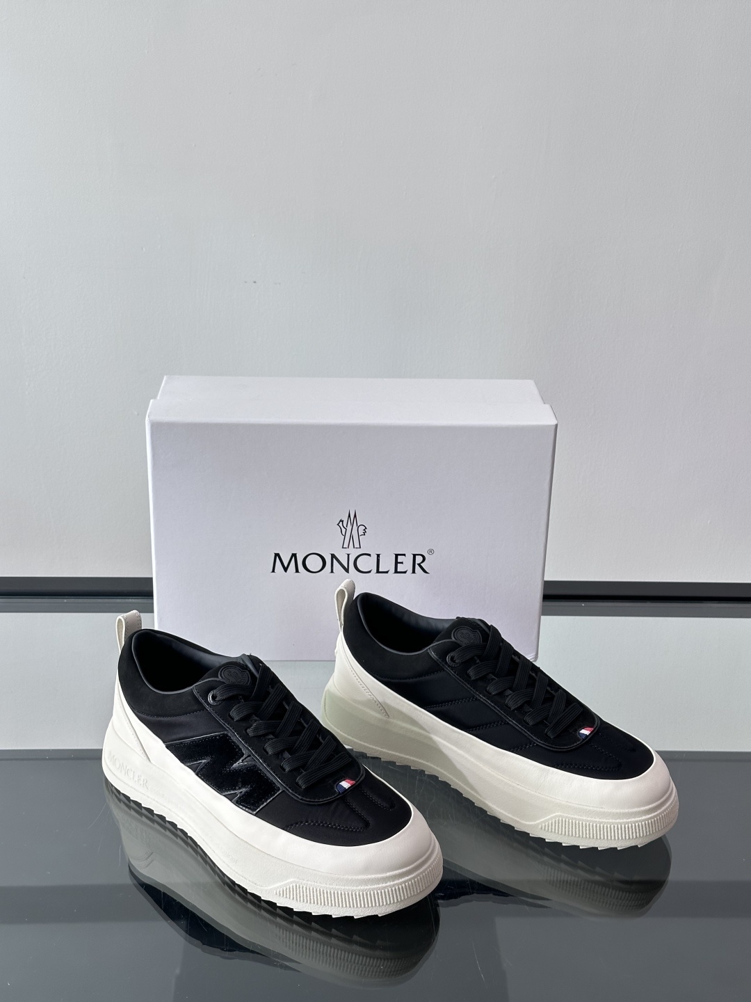 Moncler鞋履迎来全新MONCLER ALTIVE 系列。Moncler饼干鞋🍪Moncler/蒙口