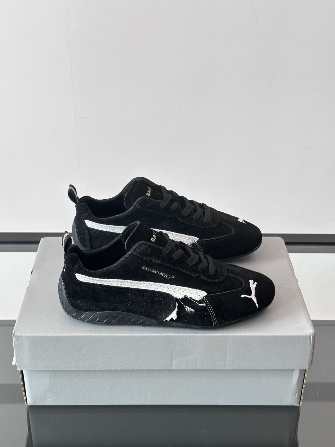 巴黎世家×Puma情侣款👫联名鞋 | 色彩玩出新高度‼️巴黎世家和Puma的2025早秋联名鞋太yyds
