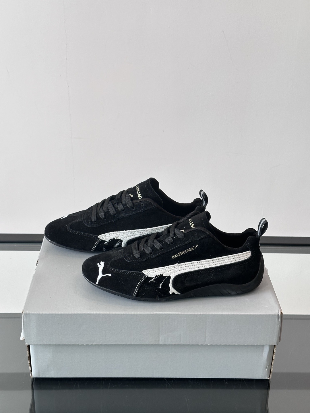 巴黎世家×Puma情侣款👫联名鞋 | 色彩玩出新高度‼️巴黎世家和Puma的2025早秋联名鞋太yyds